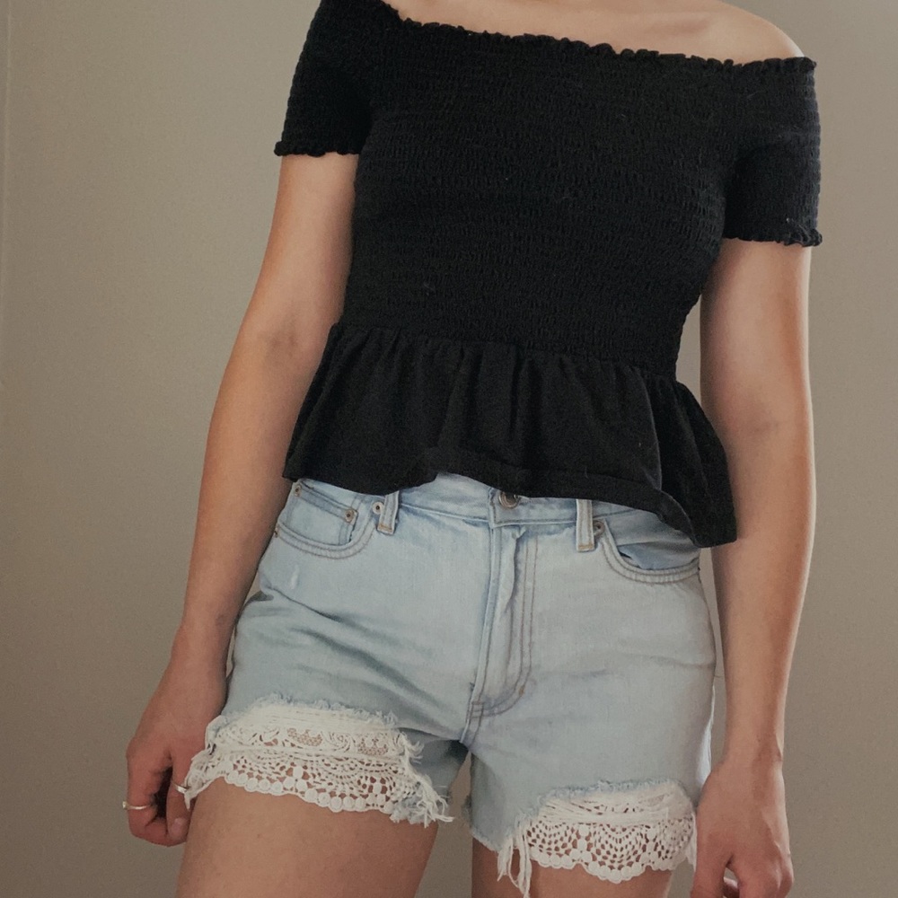 American Eagle / High Waisted Shorts